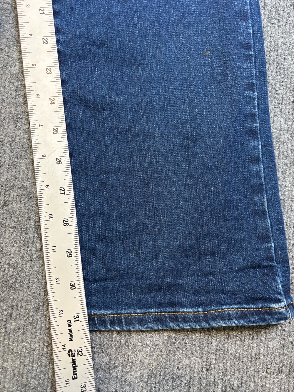 NYDJ Marilyn Straight Jeans Size 4 Quinn Blue Lift Tuck Stretch Denim EUC - Picture 8 of 11